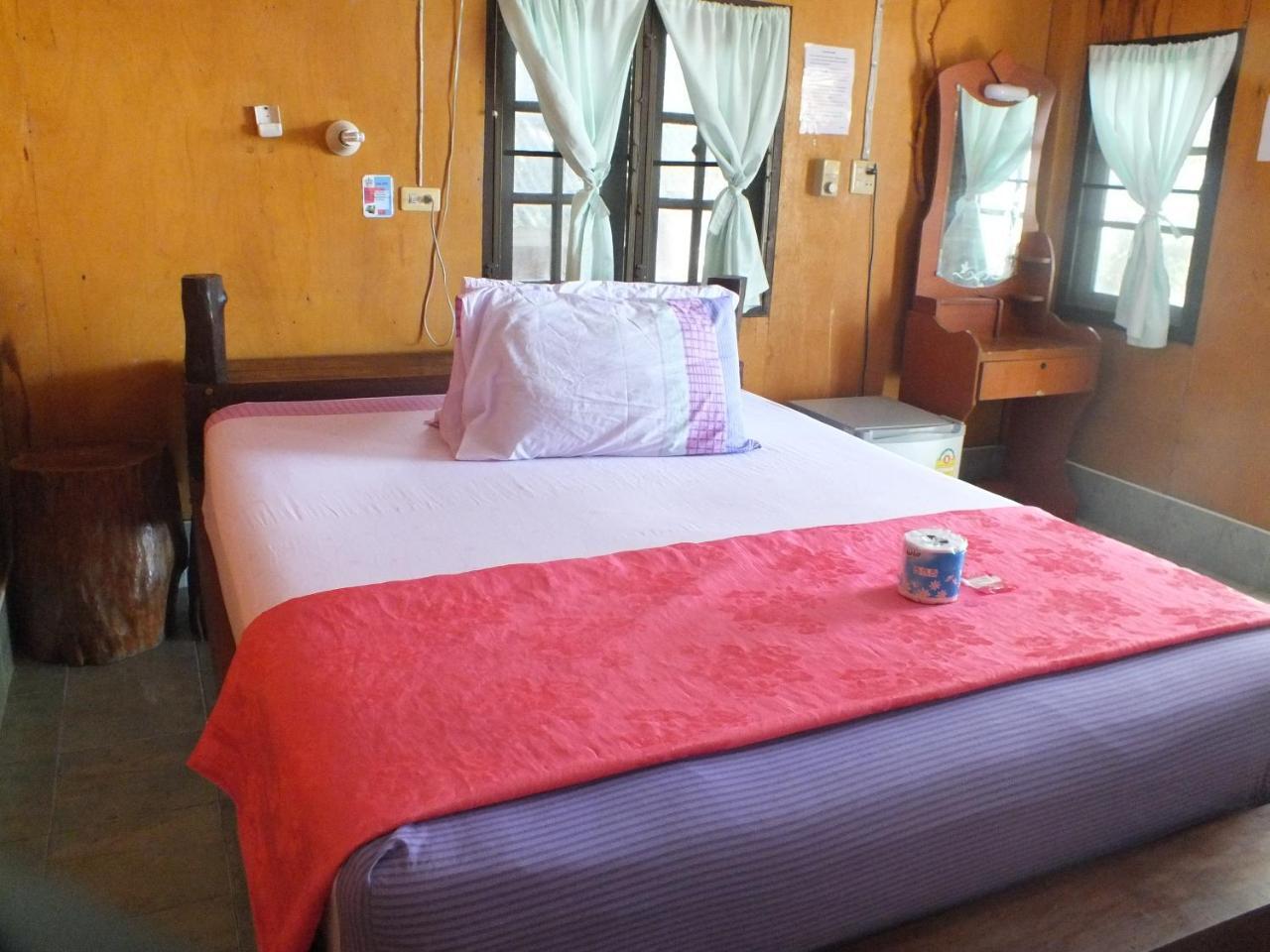 Queen Resort Koh Tao Exterior photo